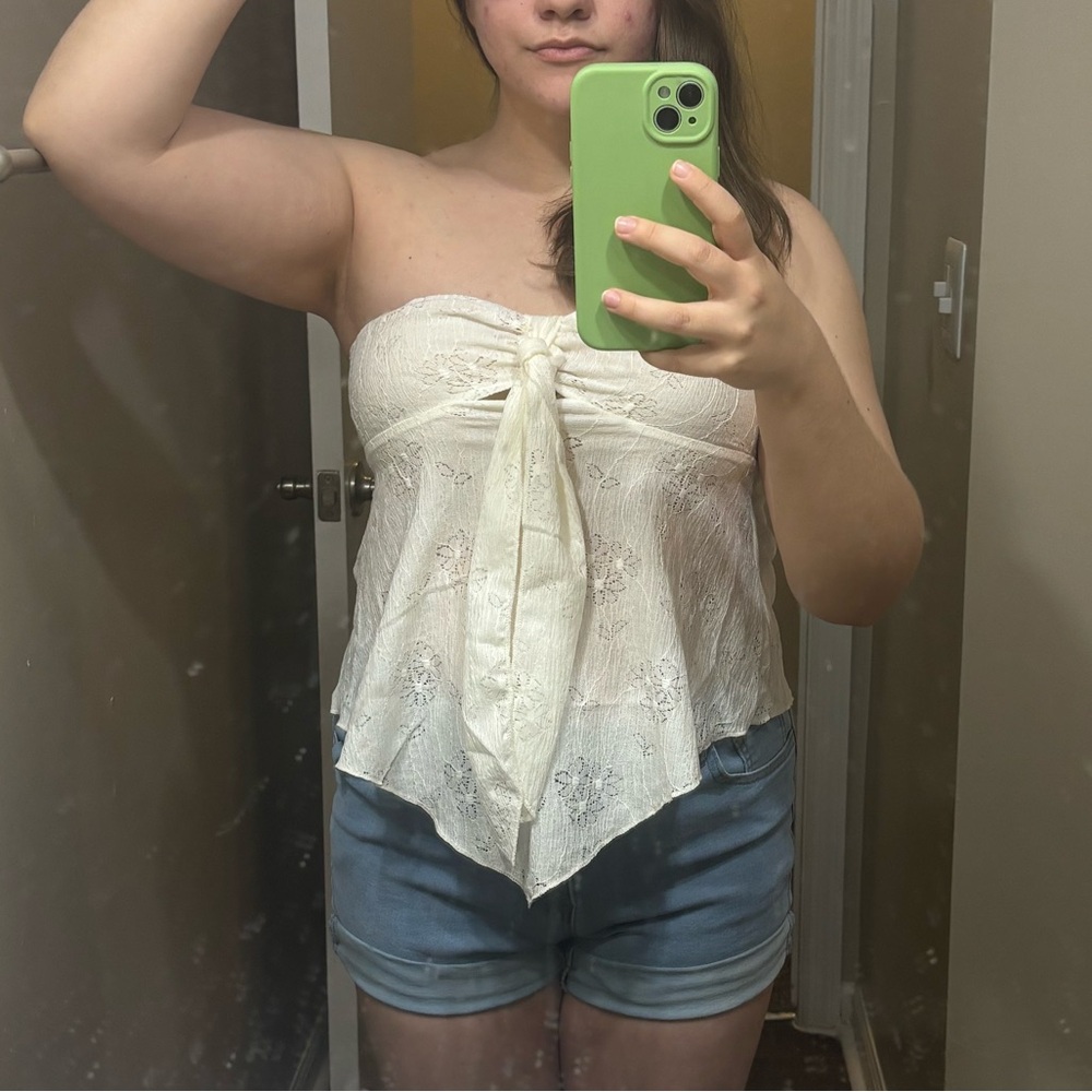 Strapless top